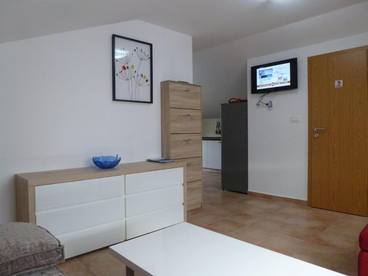 Apartmani Veronika نين المظهر الخارجي الصورة